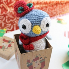 Poppy the Penguin  amigurumi pattern by Snips & Stitches