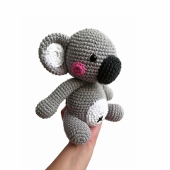 DROWSY the koala amigurumi pattern by Crochetbykim