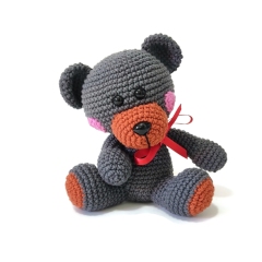 Harry the bear amigurumi pattern by Crochetbykim