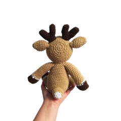 JUMPY the deer amigurumi pattern by Crochetbykim