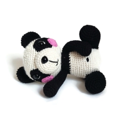 Lazy the panda amigurumi pattern by Crochetbykim