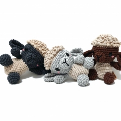 Mini Fluffy the lamb amigurumi pattern by Crochetbykim