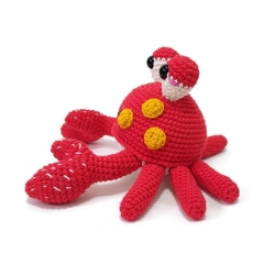 Mr. Hammer Crab amigurumi pattern by Crochetbykim