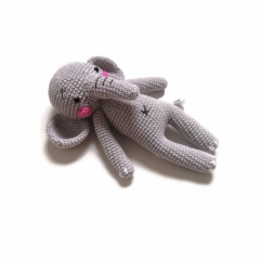 Stampy the elephant amigurumi pattern by Crochetbykim