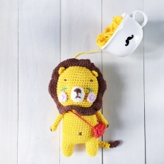 Kazuo the gentle lion amigurumi pattern by Amigurumei