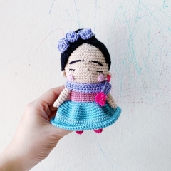 Little Frida amigurumi by Amigurumei