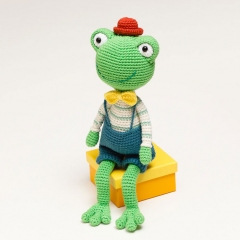 Albin the Frog amigurumi pattern by Diminu