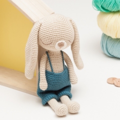 Milu the little bunny amigurumi pattern by Diminu