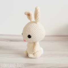 Christopher the Bunny amigurumi by Storyland Amis