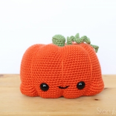 Cuddle-Sized Jack the Pumpkin amigurumi pattern by Storyland Amis