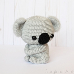 Cuddle-Sized Kozy the Koala amigurumi by Storyland Amis
