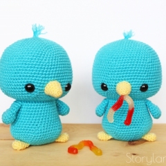 Cuddle-Sized Oliver the Bluebird amigurumi pattern by Storyland Amis