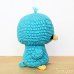 Cuddle-Sized Oliver the Bluebird amigurumi pattern by Storyland Amis