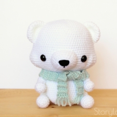 Cuddle-Sized Paddy the Polar Bear amigurumi pattern by Storyland Amis