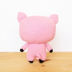 Cuddle-Sized Ralph the Pig amigurumi pattern by Storyland Amis