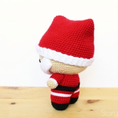 Cuddle-Sized Santa Claus amigurumi pattern by Storyland Amis