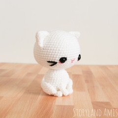 Cupcake the Kitty Cat amigurumi by Storyland Amis