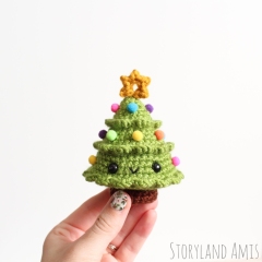 Joy the Baby Christmas Tree amigurumi by Storyland Amis