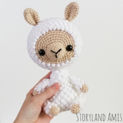 Luca the Llama amigurumi by Storyland Amis