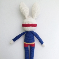 My super bunny amigurumi by Khuc Cay