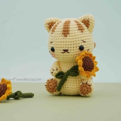 Sunny the kitty and the flowers amigurumi by Khuc Cay