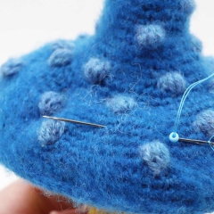 BLUE CAP amigurumi pattern by Maiiou