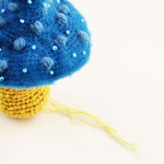 BLUE CAP amigurumi pattern by Maiiou