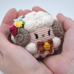 Fleur amigurumi pattern by P'tite Peste