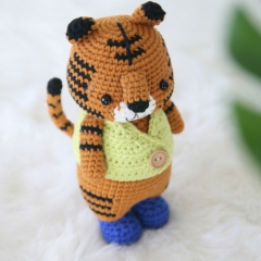 My chubby pet - Tiger amigurumi pattern by Bigbebez