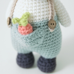 My chubby pet - Bunny amigurumi by Bigbebez