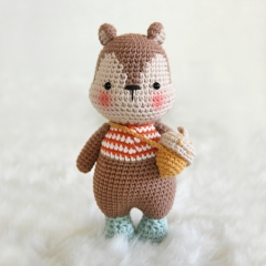 My chubby pet - Squirrel amigurumi pattern by Bigbebez