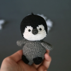 Pingi the baby penguin amigurumi pattern by Bigbebez