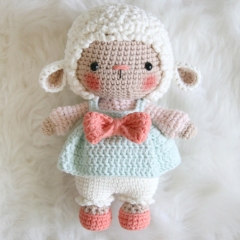 My chubby pet - Sheep amigurumi pattern by Bigbebez