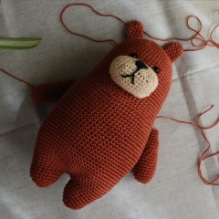 Blaise the big brown bear amigurumi pattern by La Fabrique des Songes