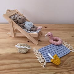 Cute mouse and summer accessories amigurumi by La Fabrique des Songes