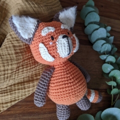 Lisou the red panda amigurumi by La Fabrique des Songes