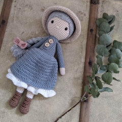 Sophie the doll amigurumi pattern by La Fabrique des Songes