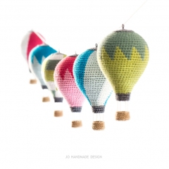 Hot Air Balloons with Basket and Clouds amigurumi pattern by Jo handmade design