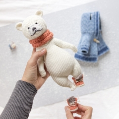 Elia the Polar Bear and Gin the Robin amigurumi by Jo handmade design