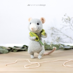 Mouse Salvatore and the Blade of Grass amigurumi by Jo handmade design