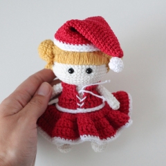 Little dolls amigurumi by KnittedStoryBears