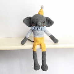 Matthias the elephant amigurumi pattern by Mongoreto