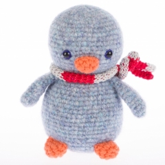 Arnold the Penguin amigurumi by Happyamigurumi