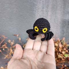 Tiny Spider amigurumi by Happyamigurumi