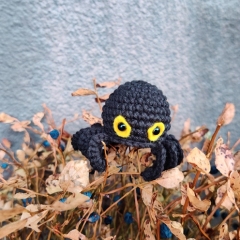 Tiny Spider amigurumi pattern by Happyamigurumi