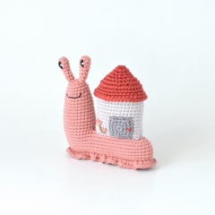Abigail the Snail amigurumi by Elisas Crochet