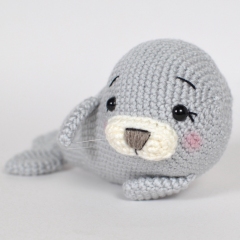 Benny the Seal amigurumi by Elisas Crochet