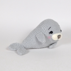 Benny the Seal amigurumi pattern by Elisas Crochet