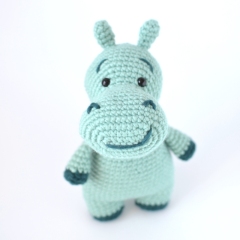 Blue Hippo amigurumi pattern by Elisas Crochet