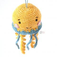 Bonnie the Jellyfish amigurumi by Elisas Crochet